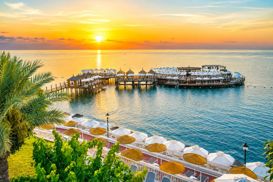 cheap resort hotels to Spend holiday with family