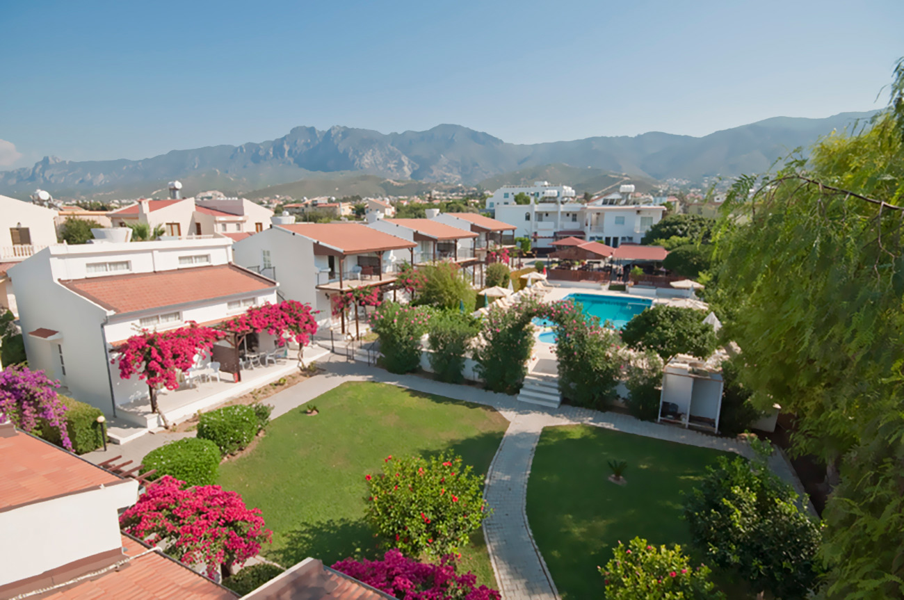 cheap resort hotels to Spend holiday with family