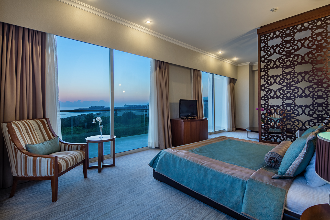 acapulco pine court vip bedroom