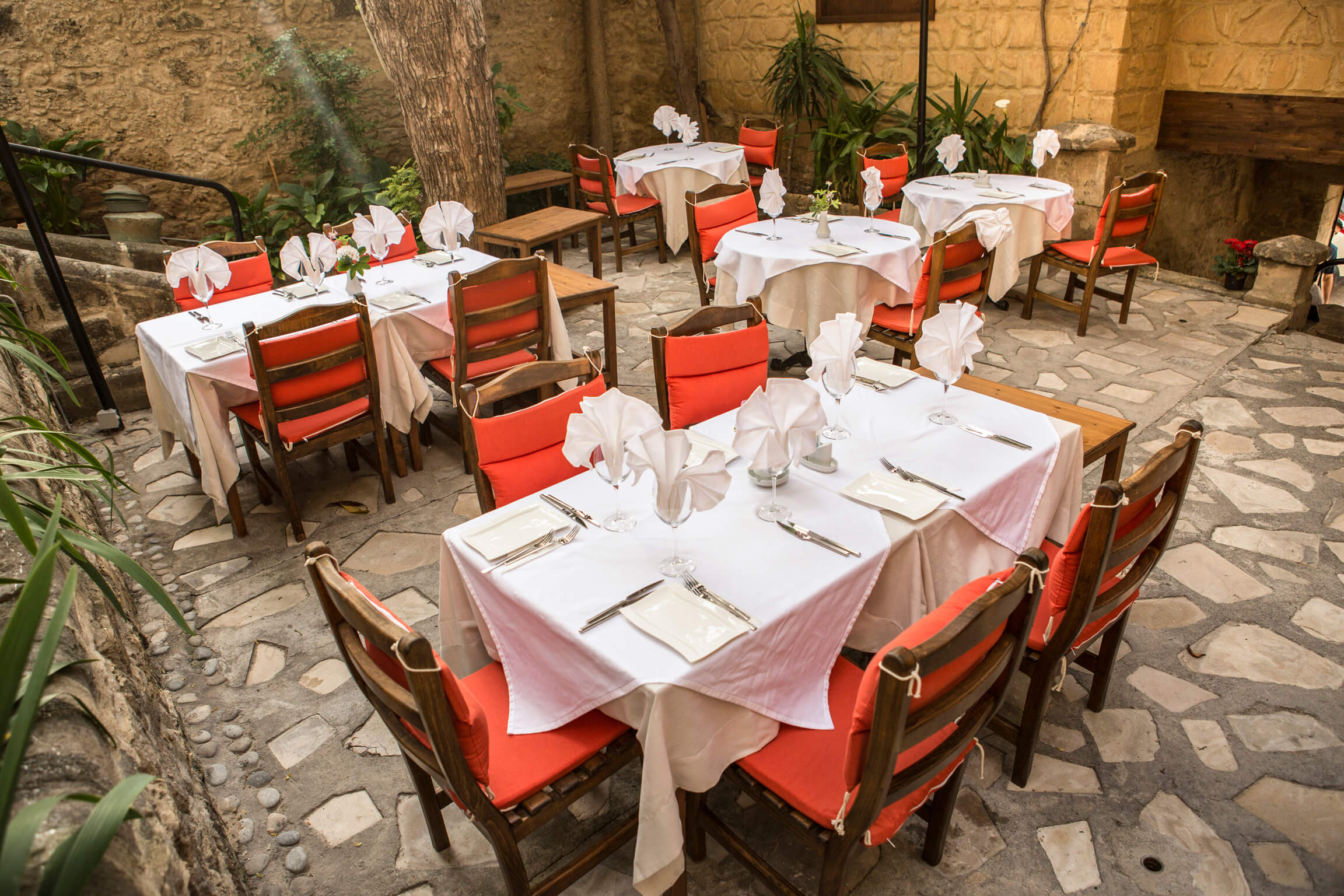 cheap resort hotels to Spend holiday with family