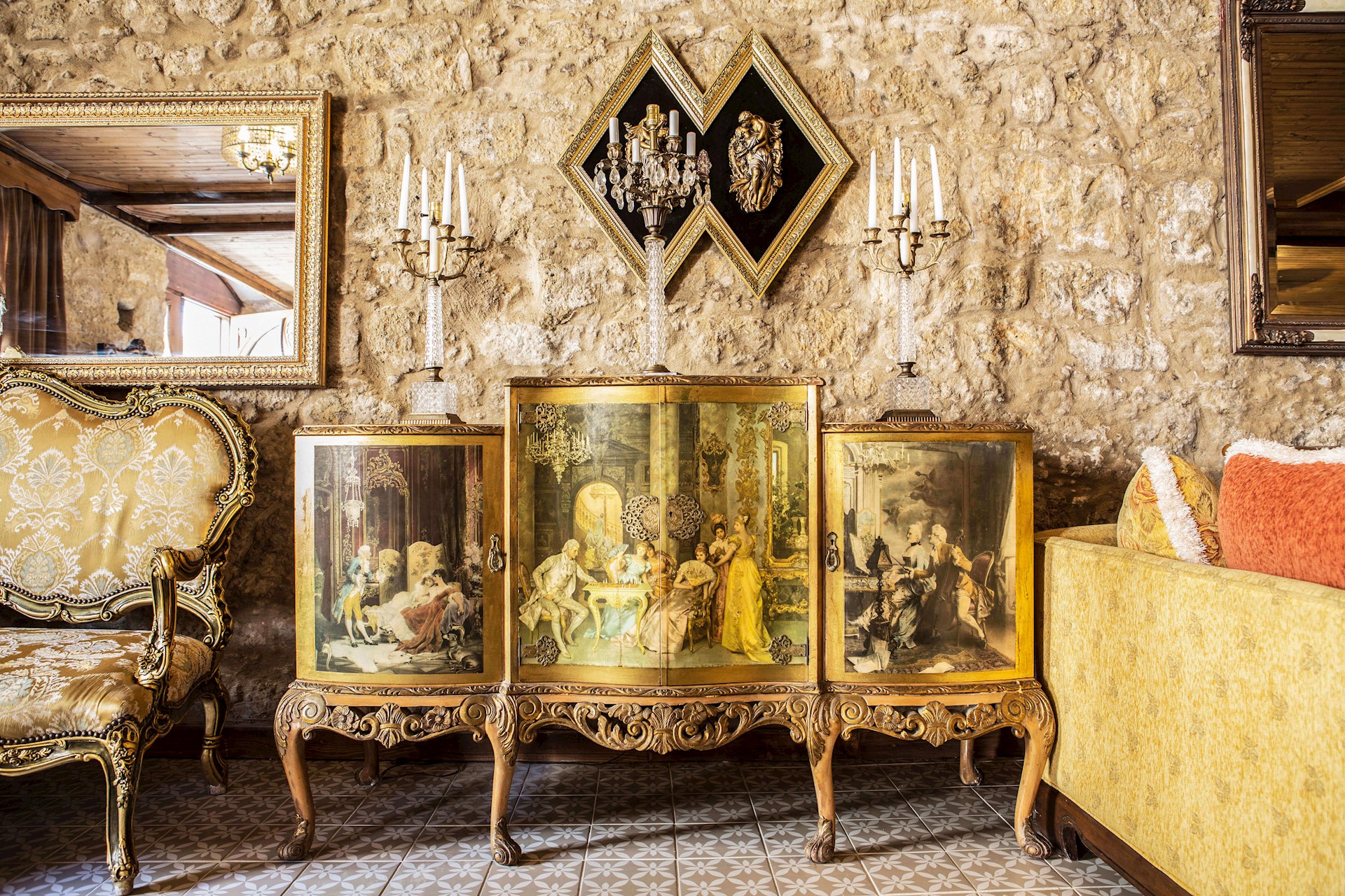 cheap resort hotels to Spend holiday with family