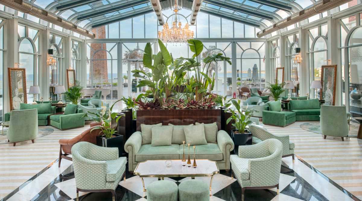 cheap resort hotels to Spend holiday with family