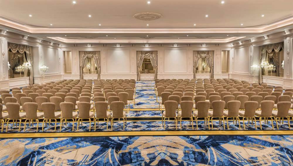 cheap resort hotels to Spend holiday with family