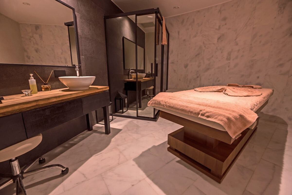 cheap resort hotels to Spend holiday with family