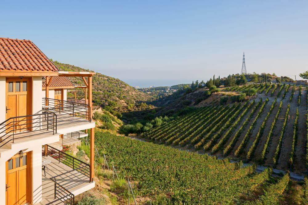 cheap resort hotels to Spend holiday with family