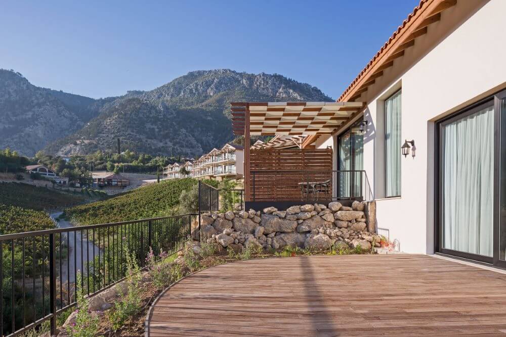 cheap resort hotels to Spend holiday with family