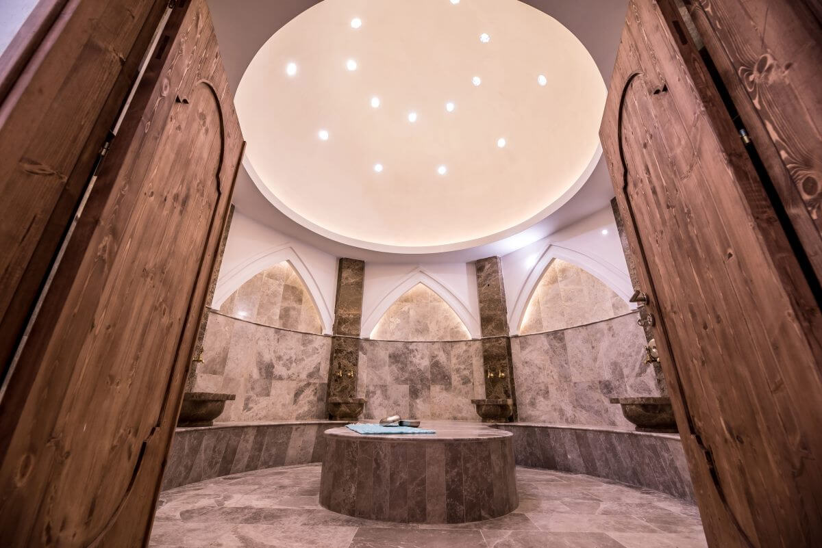 cheap resort hotels to Spend holiday with family