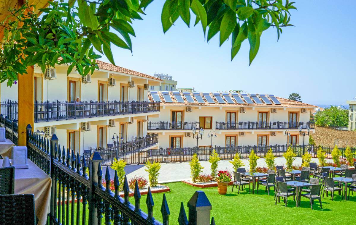 cheap resort hotels to Spend holiday with family