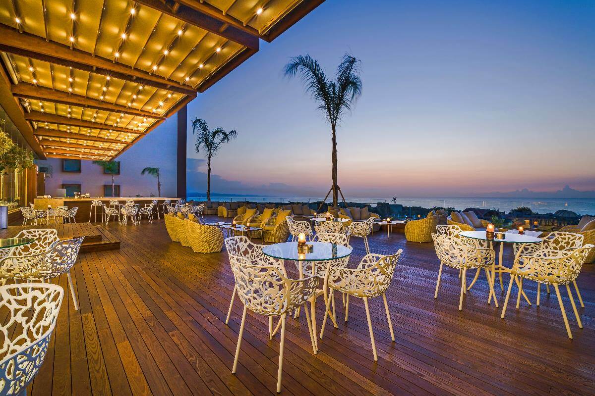 cheap resort hotels to Spend holiday with family