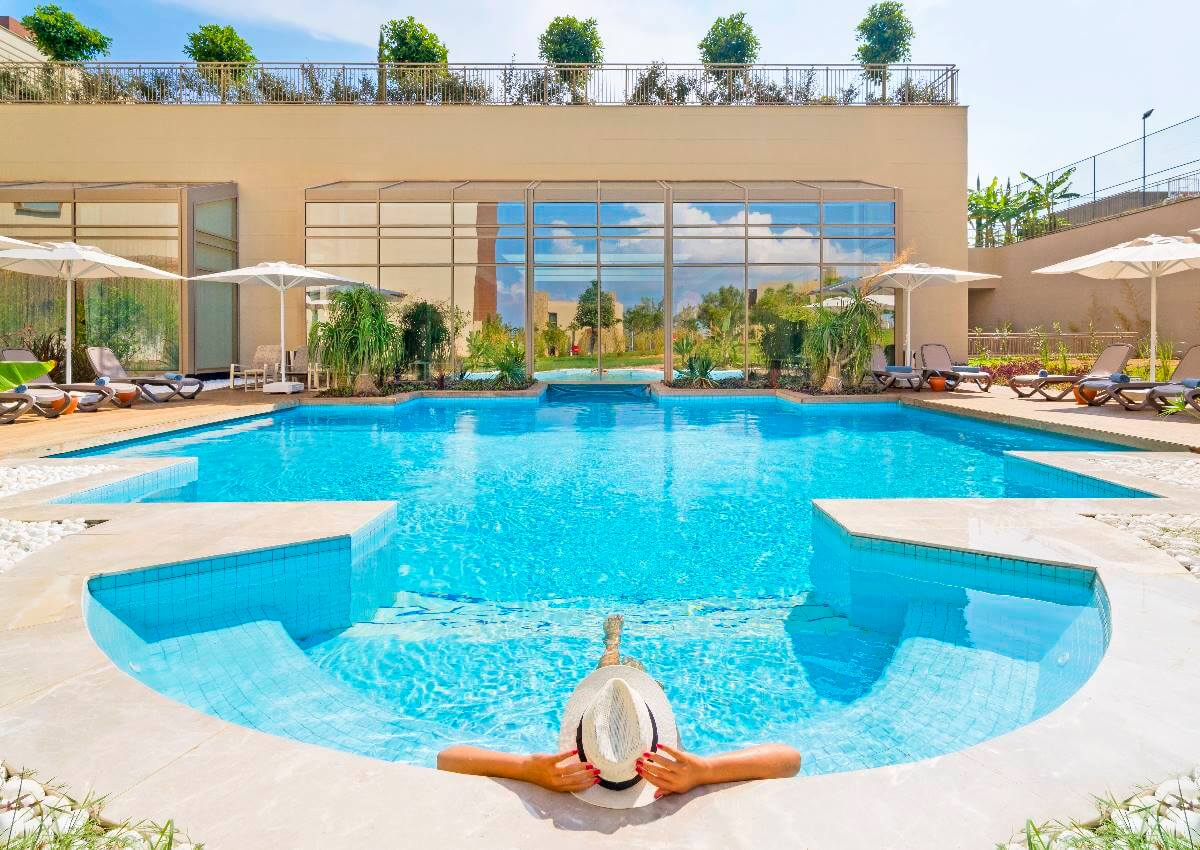 Incredible Pool Experience