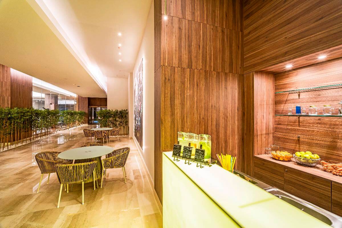 cheap resort hotels to Spend holiday with family