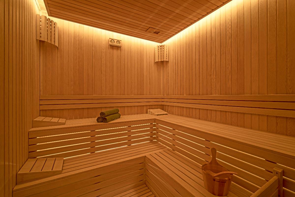 cheap resort hotels to Spend holiday with family