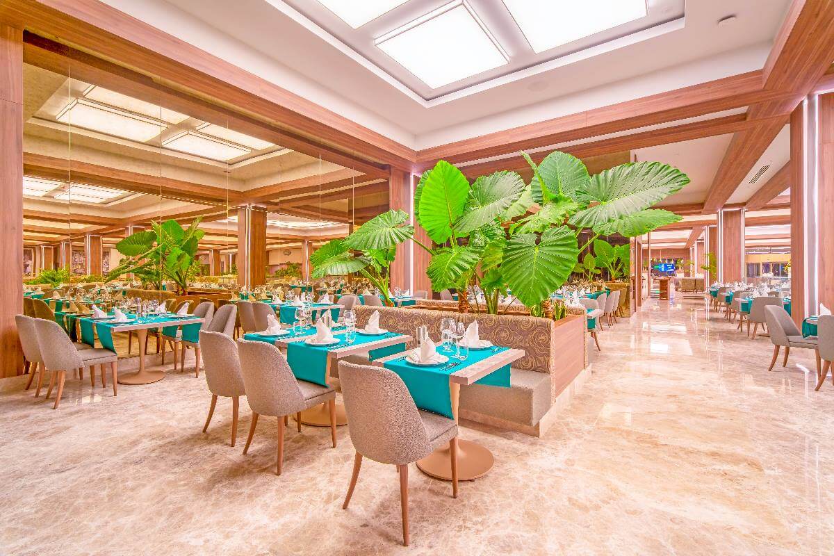 cheap resort hotels to Spend holiday with family