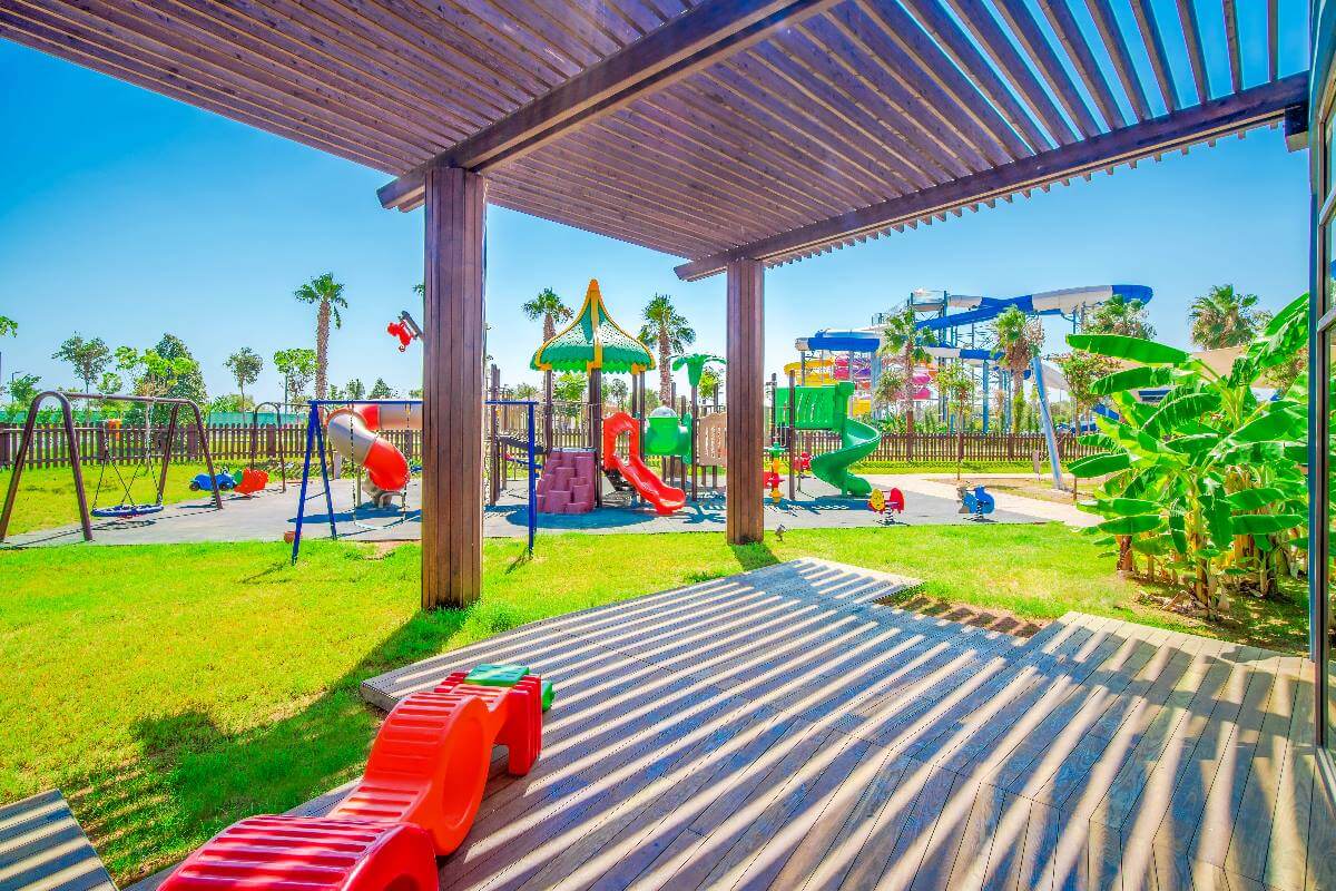 cheap resort hotels to Spend holiday with family