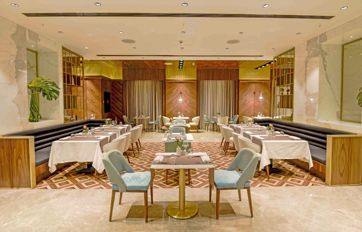 cheap resort hotels to Spend holiday with family