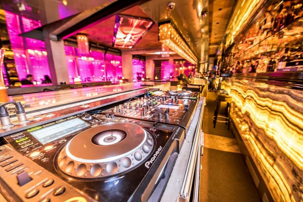 cheap resort hotels to Spend holiday with family