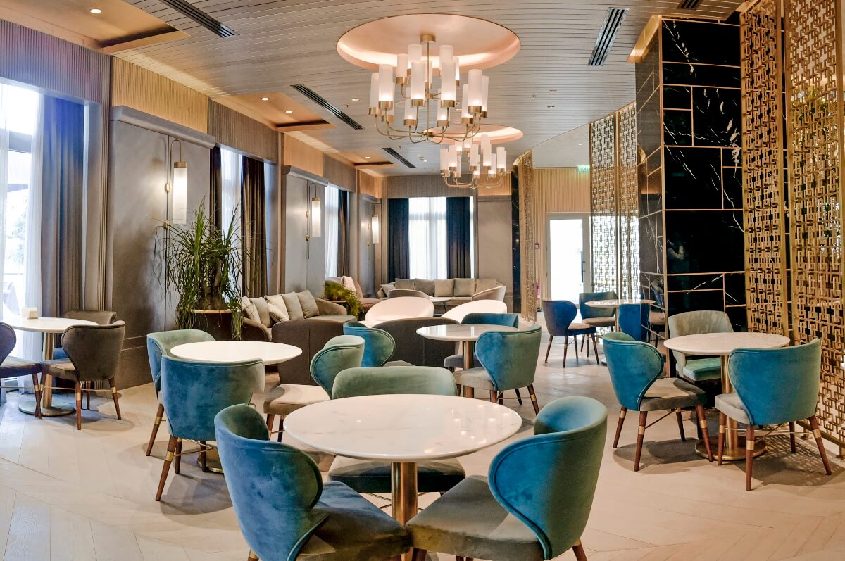 cheap resort hotels to Spend holiday with family