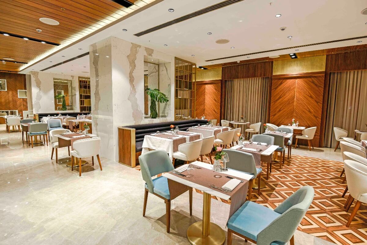 cheap resort hotels to Spend holiday with family