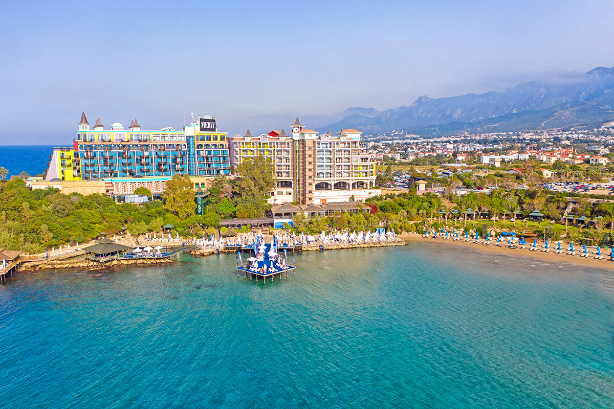 cheap resort hotels to Spend holiday with family