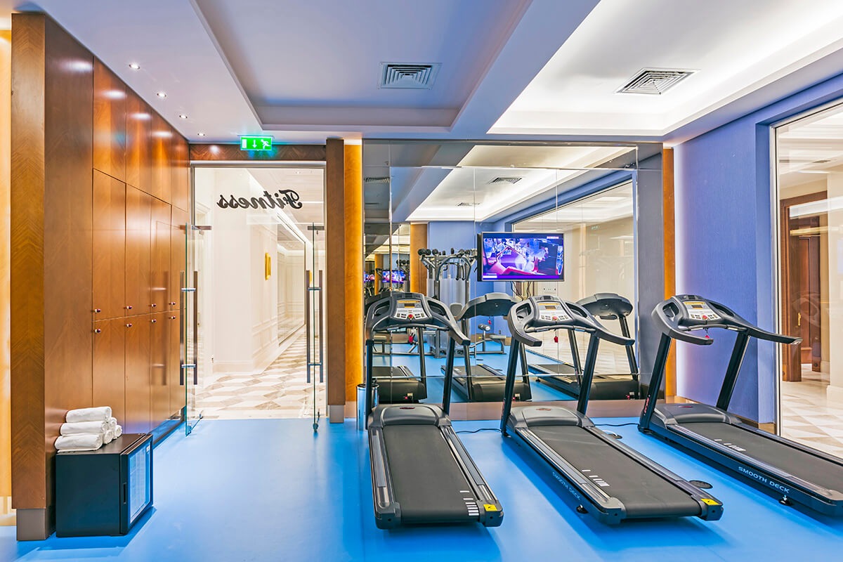 cheap resort hotels to Spend holiday with family