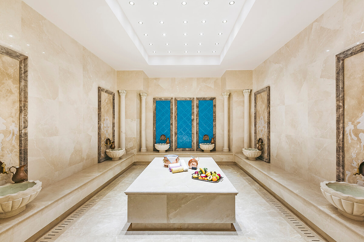 cheap resort hotels to Spend holiday with family