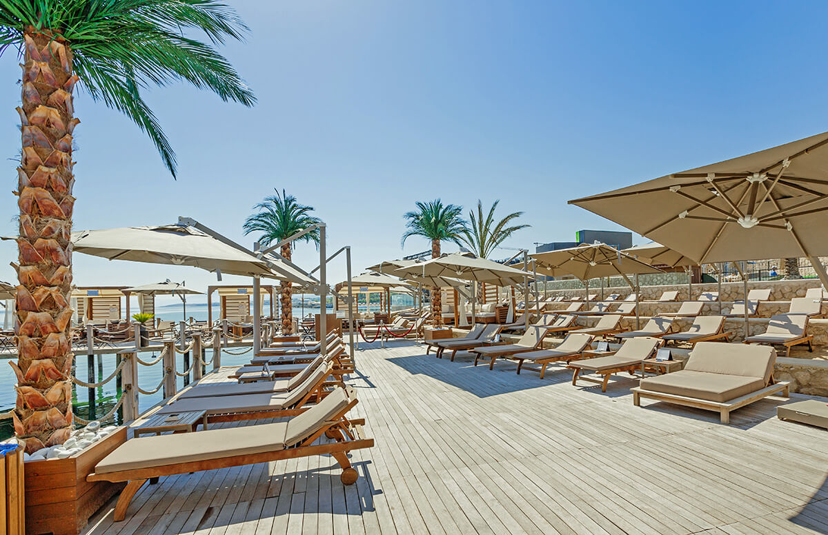 cheap resort hotels to Spend holiday with family