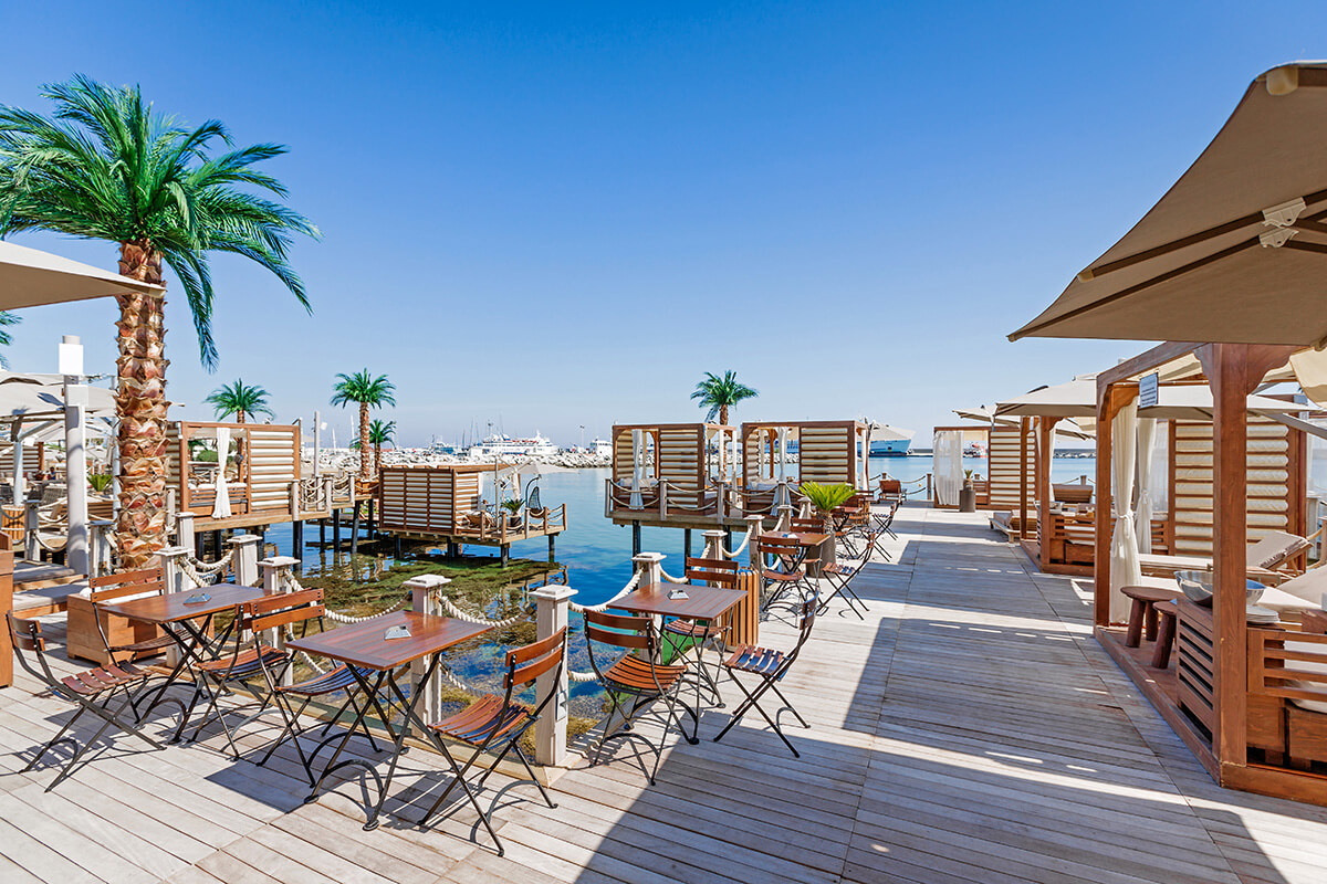 cheap resort hotels to Spend holiday with family