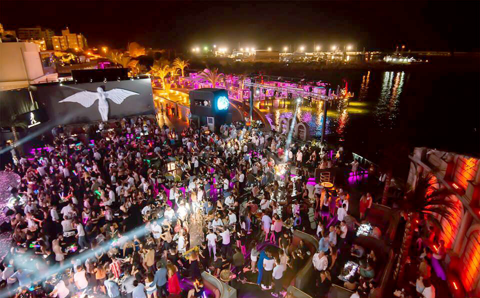 cheap resort hotels to Spend holiday with family