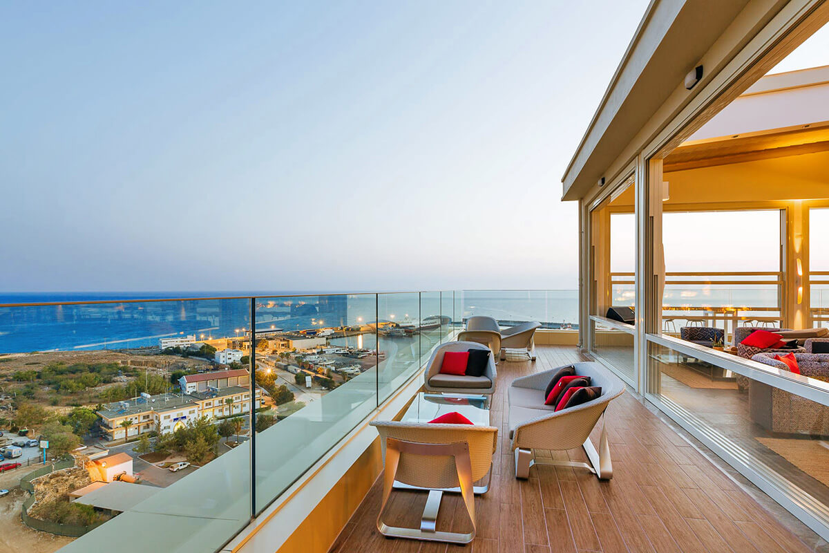 cheap resort hotels to Spend holiday with family