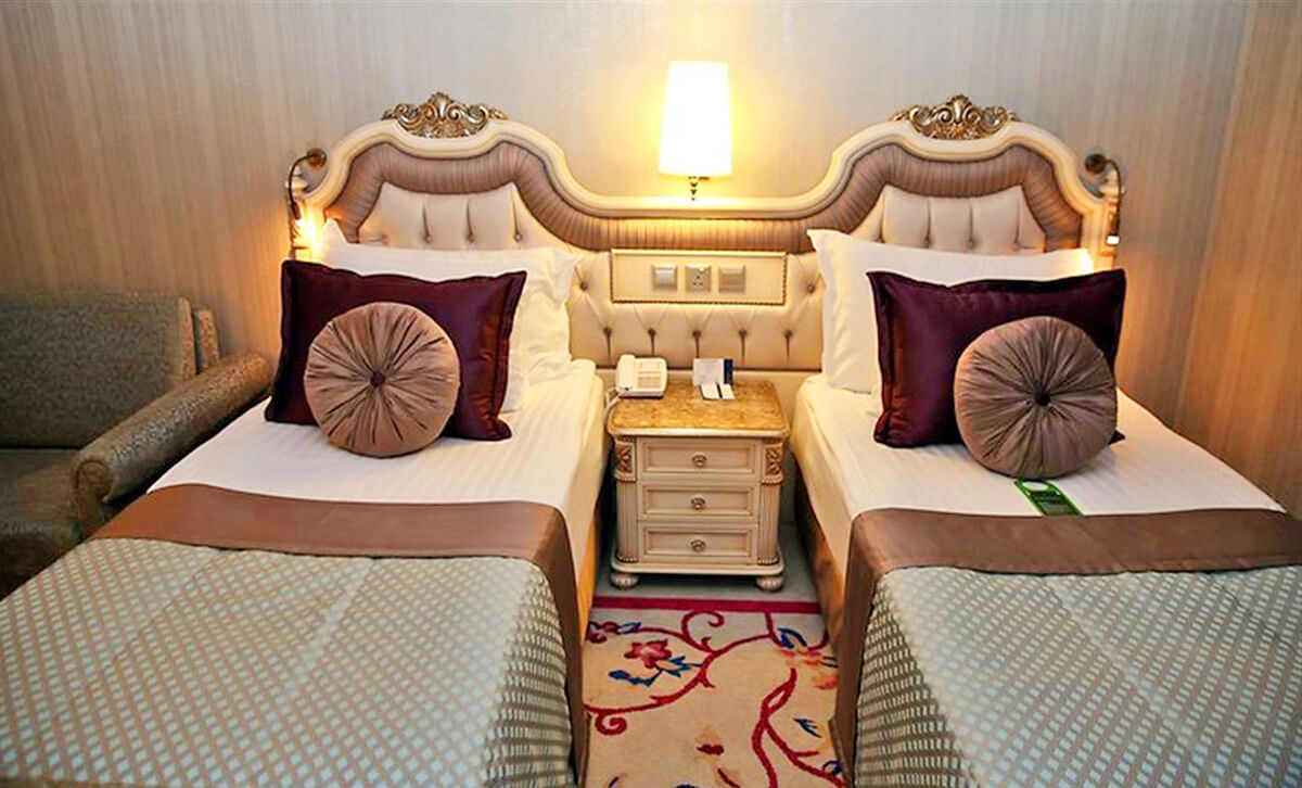 cheap resort hotels to Spend holiday with family