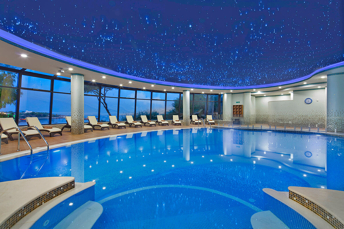 cheap resort hotels to Spend holiday with family