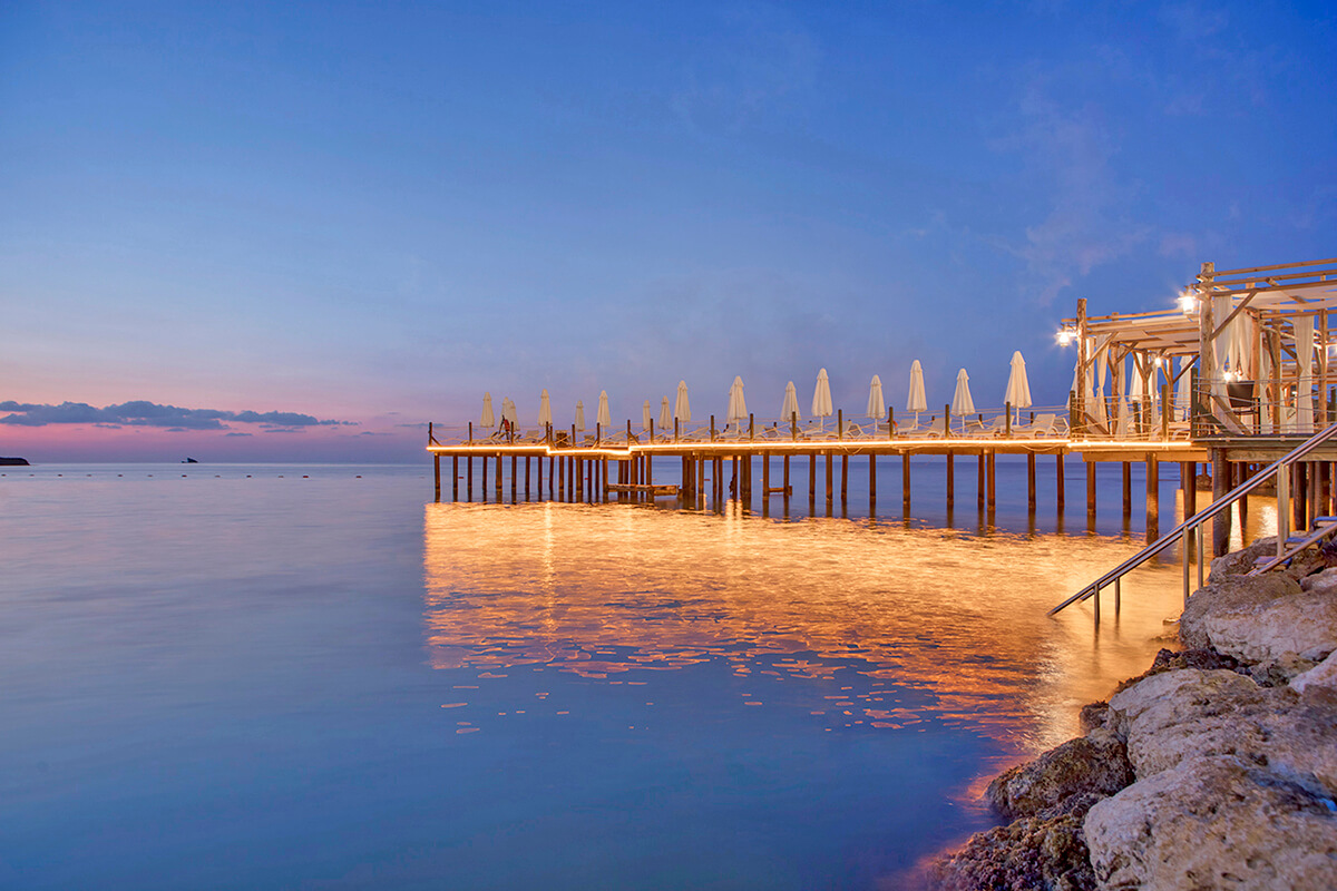 cheap resort hotels to Spend holiday with family