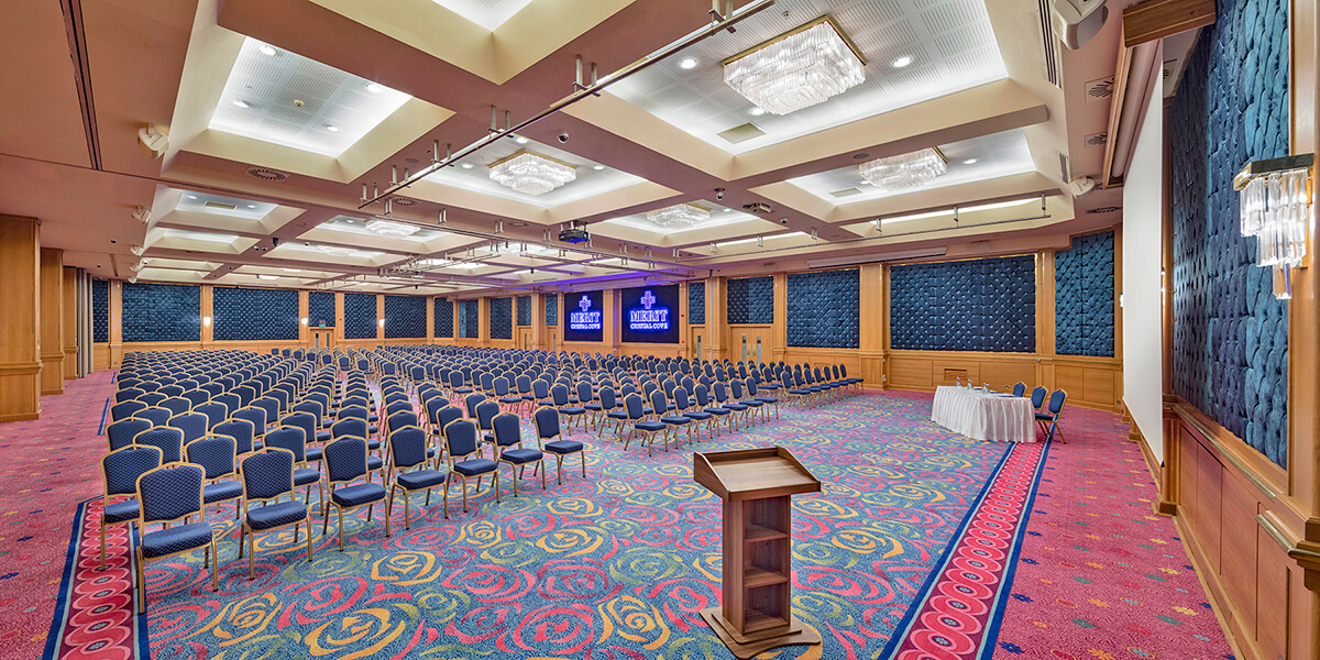 cheap resort hotels to Spend holiday with family