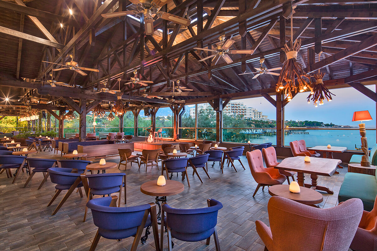 cheap resort hotels to Spend holiday with family