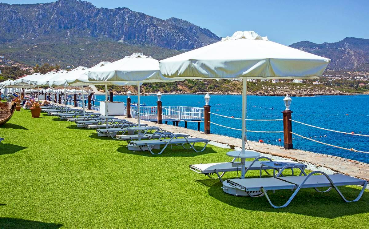 cheap resort hotels to Spend holiday with family