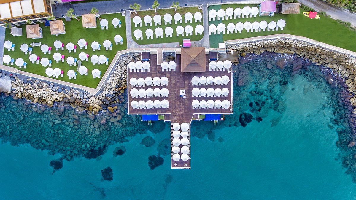 cheap resort hotels to Spend holiday with family