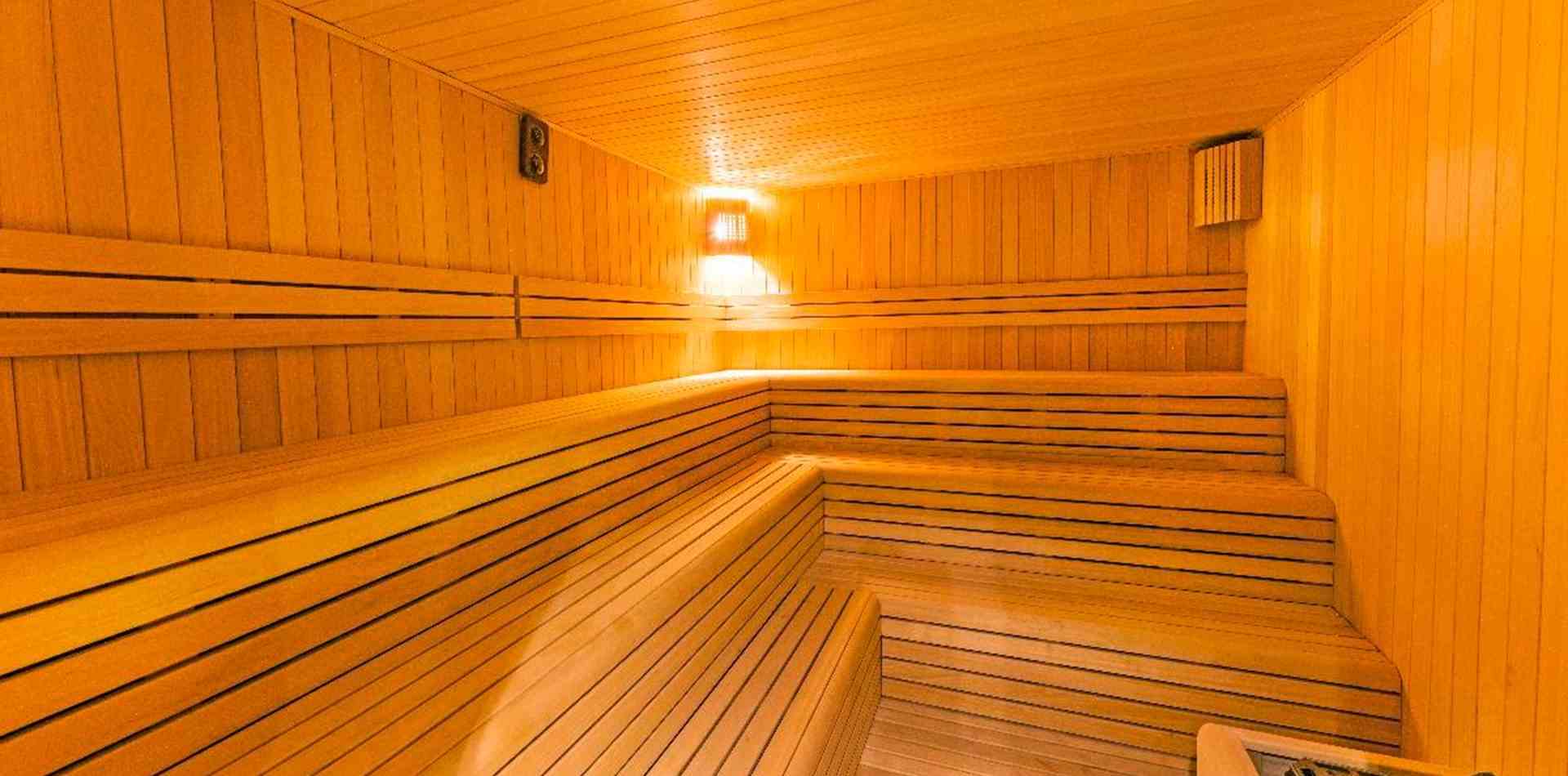 cheap resort hotels to Spend holiday with family