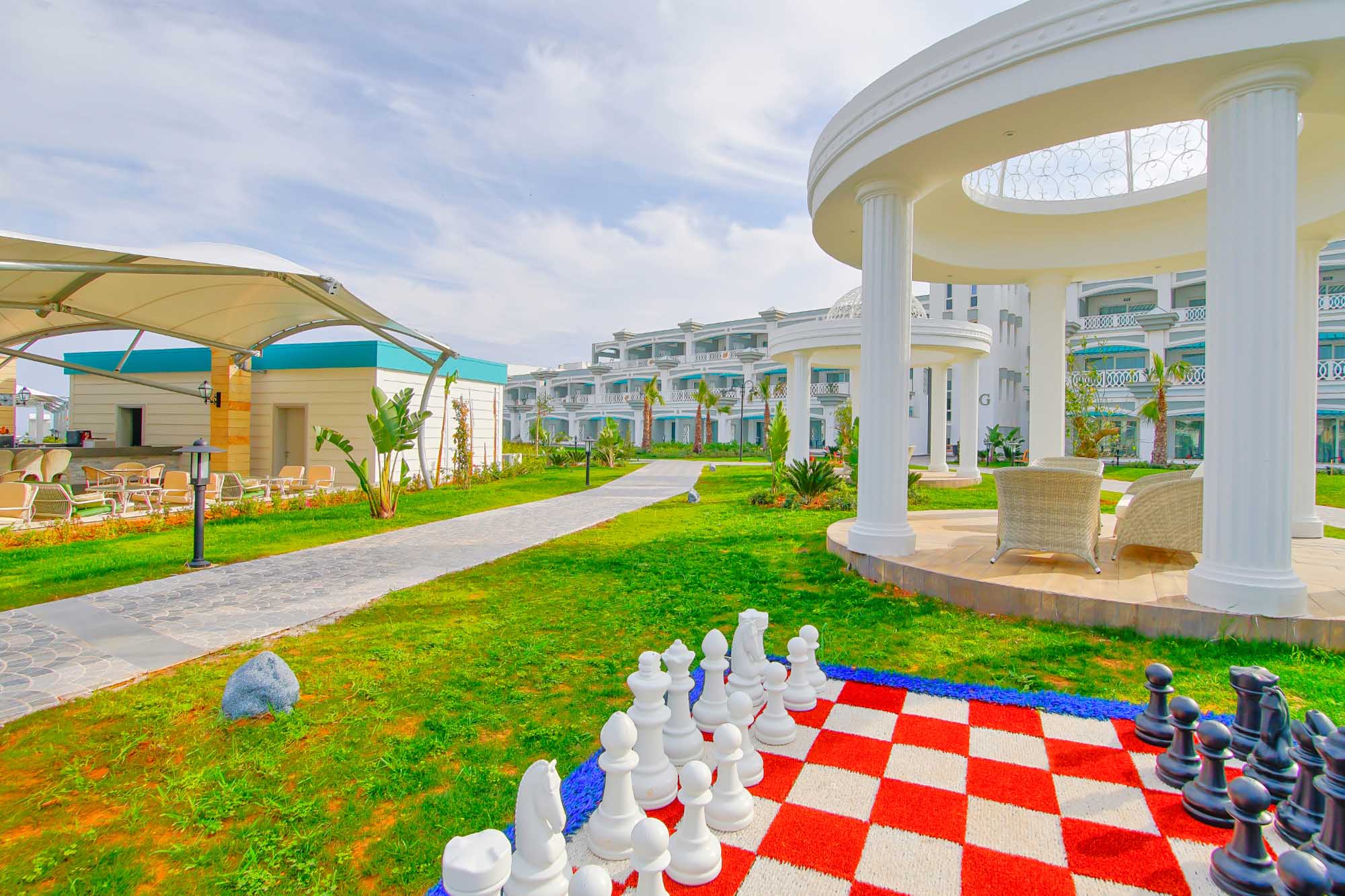 cheap resort hotels to Spend holiday with family