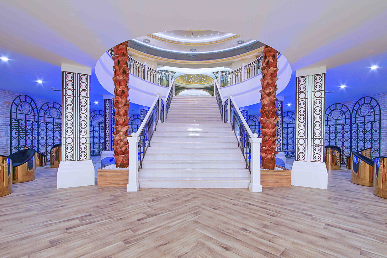 cheap resort hotels to Spend holiday with family