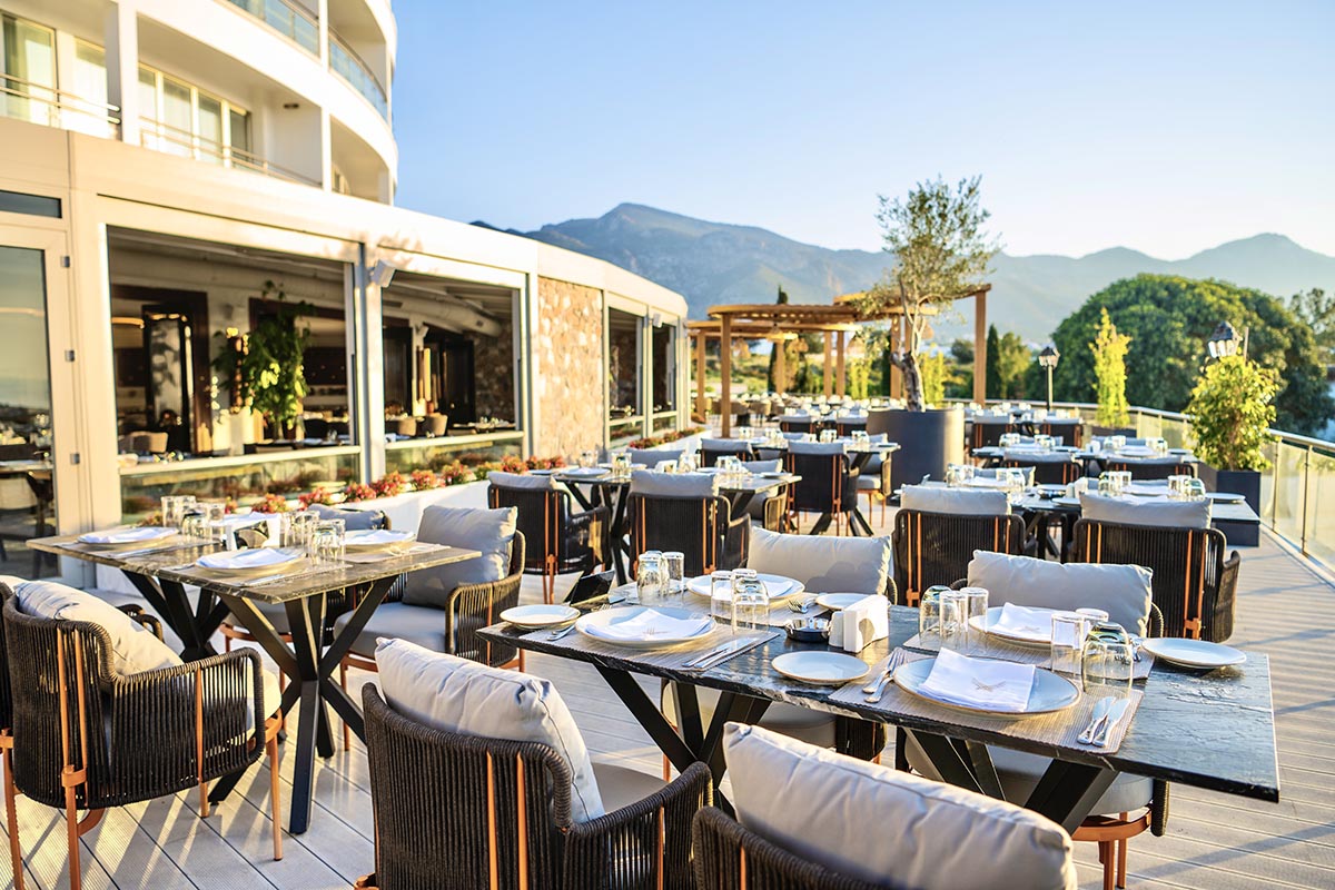 cheap resort hotels to Spend holiday with family