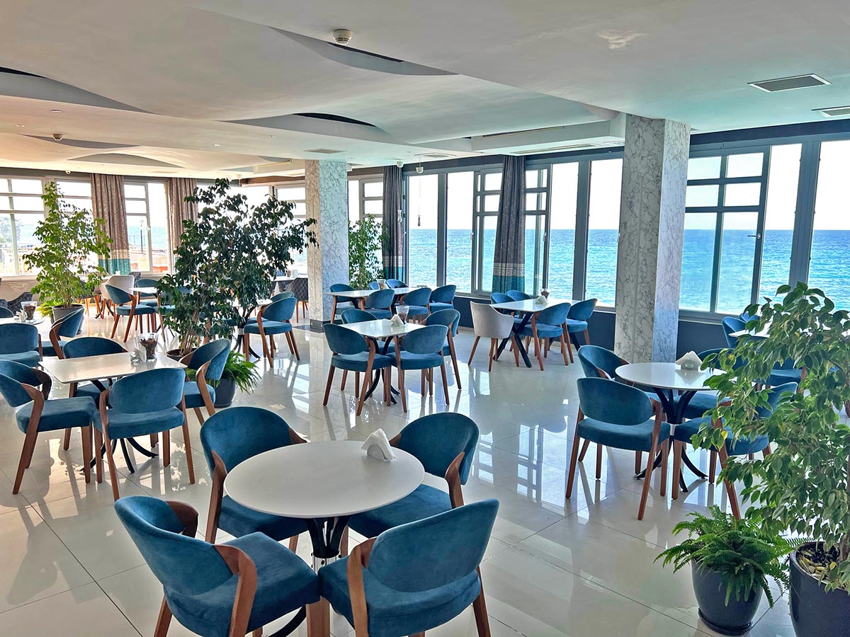 cheap resort hotels to Spend holiday with family