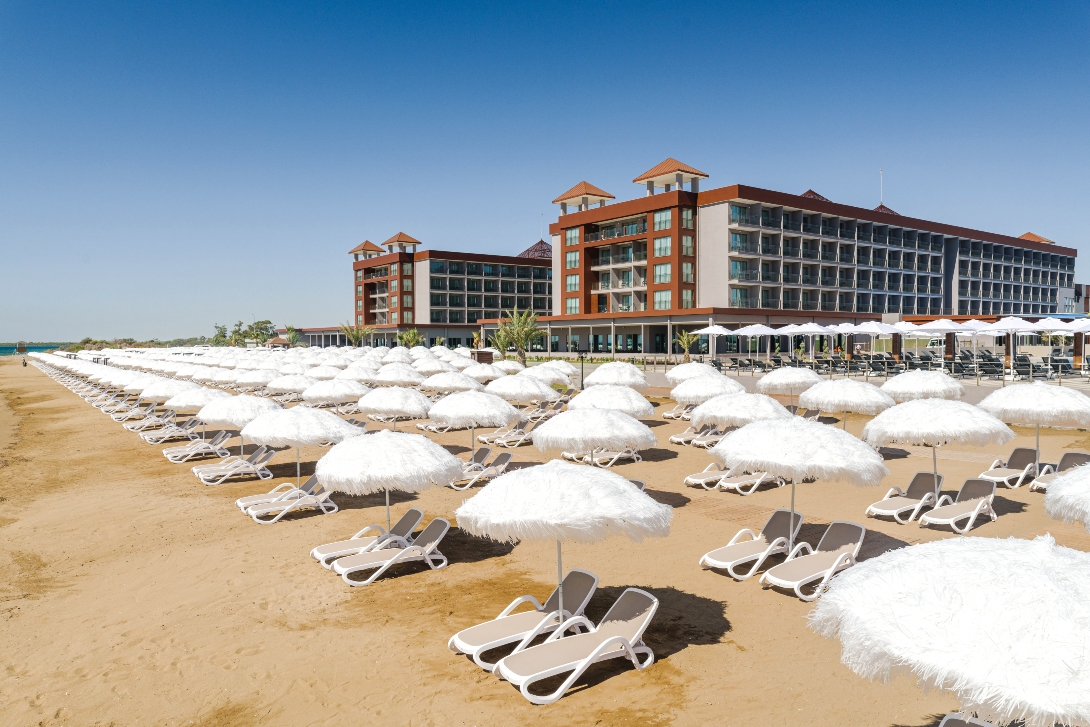 cheap resort hotels to Spend holiday with family