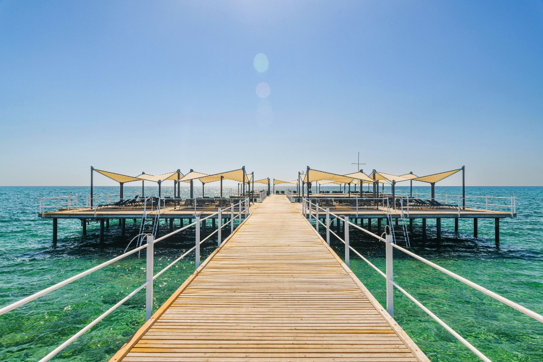 cheap resort hotels to Spend holiday with family