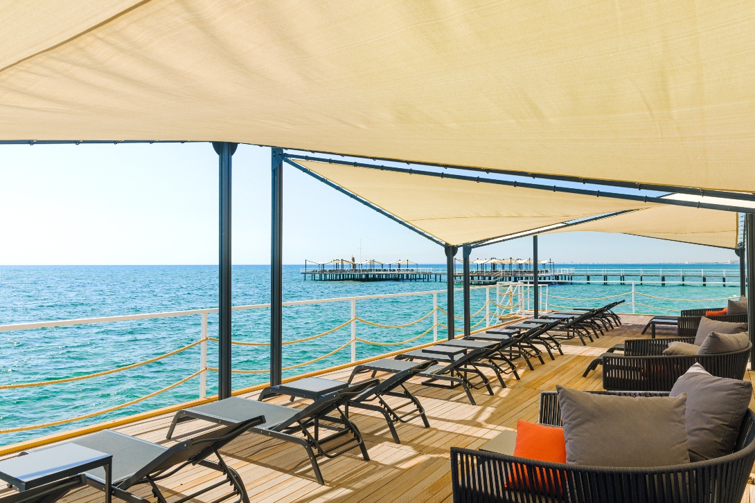 cheap resort hotels to Spend holiday with family