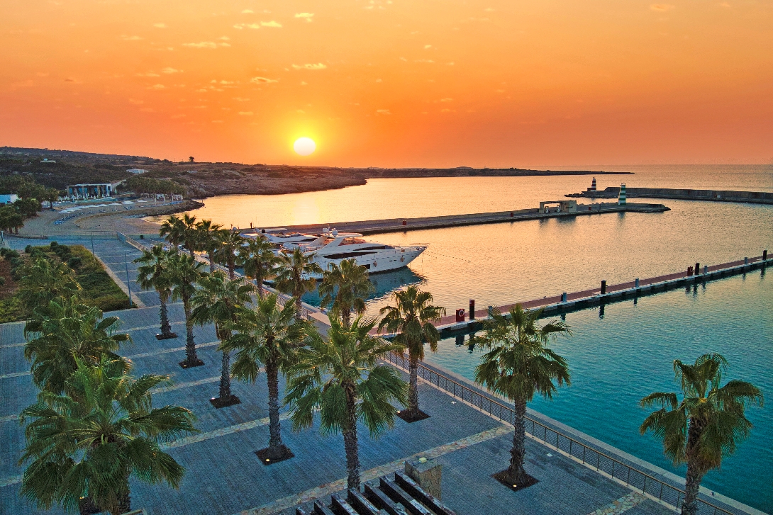 cheap resort hotels to Spend holiday with family