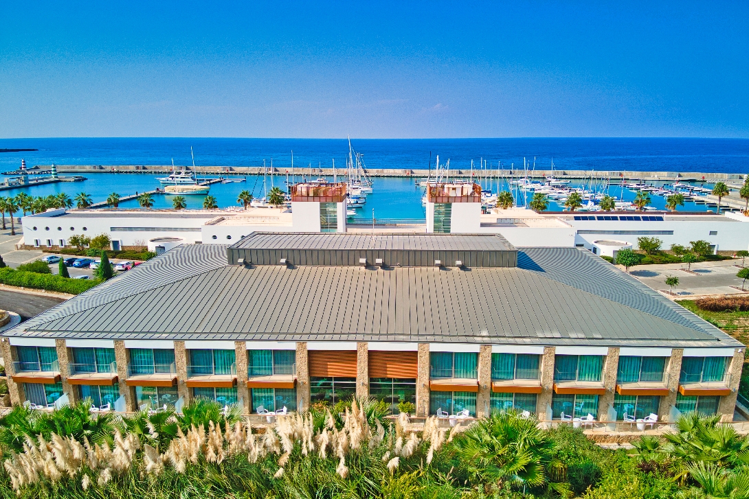 cheap resort hotels to Spend holiday with family