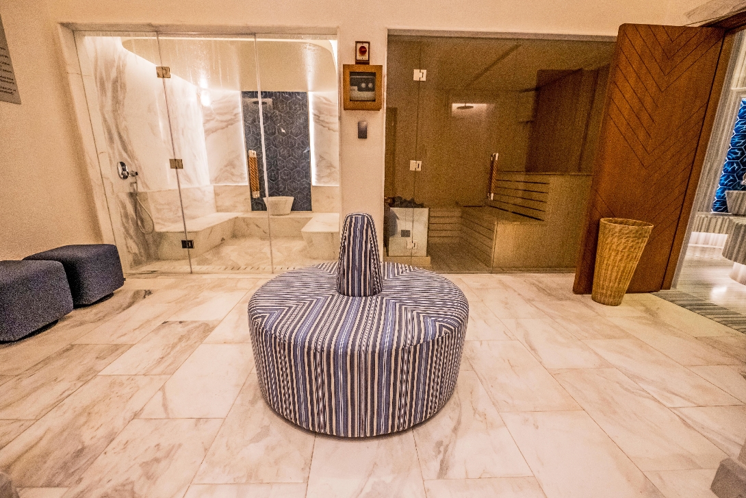 cheap resort hotels to Spend holiday with family