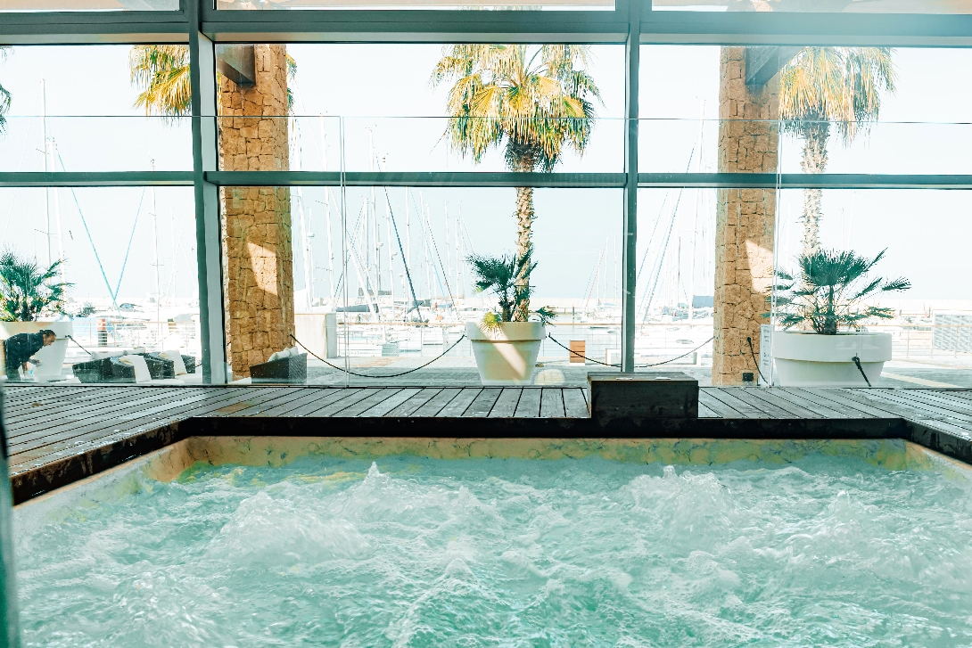 cheap resort hotels to Spend holiday with family