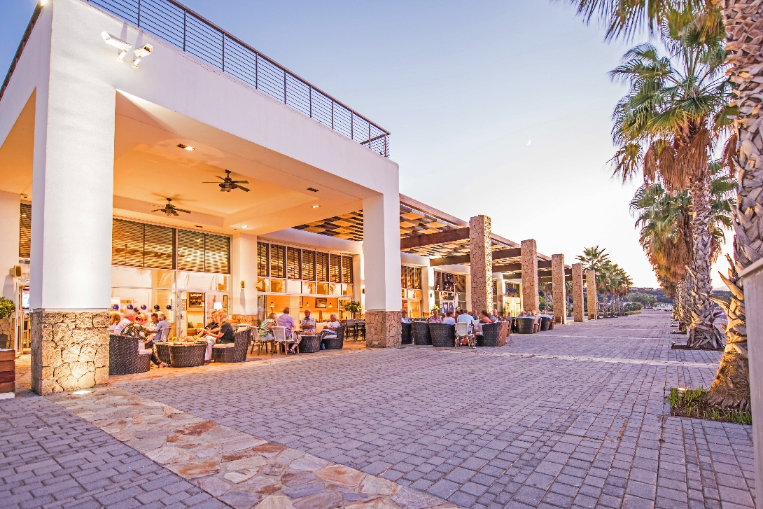 cheap resort hotels to Spend holiday with family