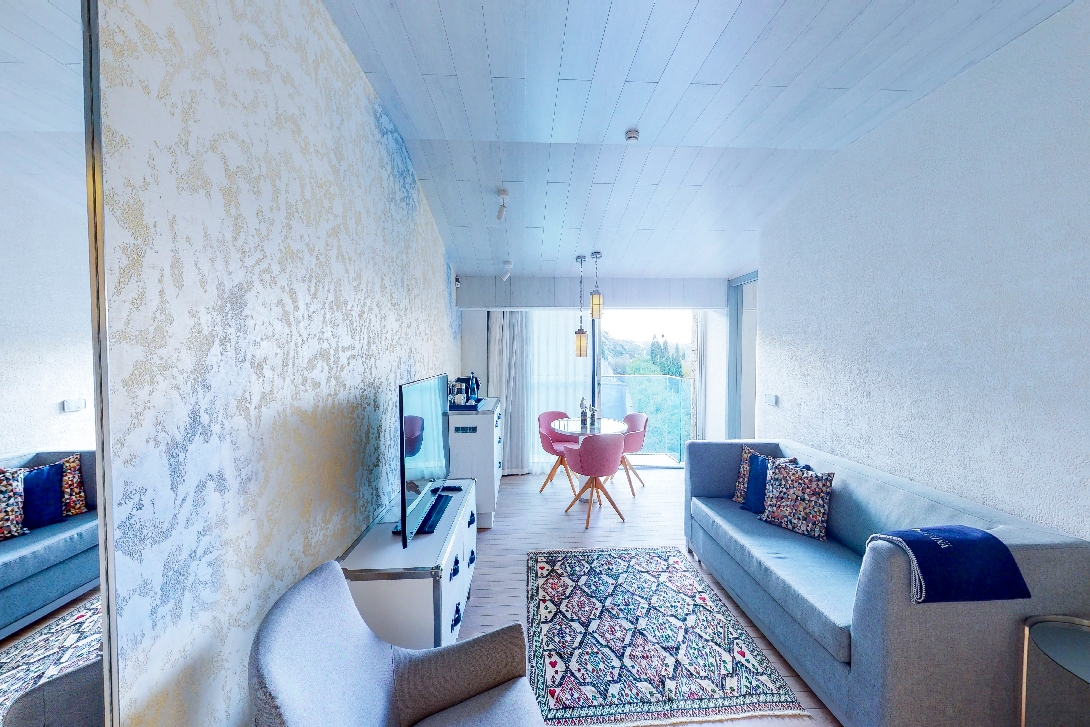 cheap resort hotels to Spend holiday with family